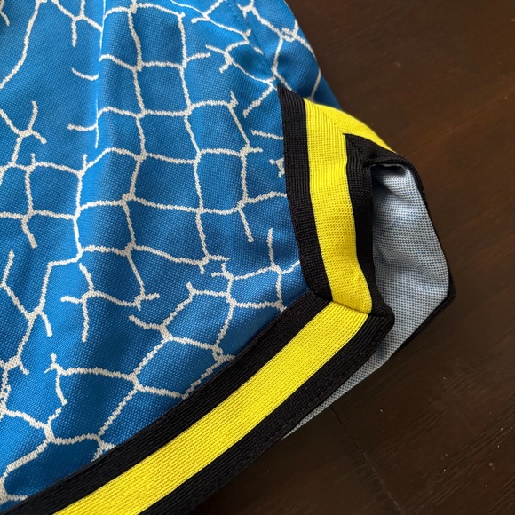 Nike Chainlink Blue & Yellow DNA Basketball Shorts - Picture 9 of 13